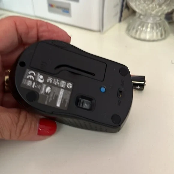 Computer mouse - Picture 3 of 3